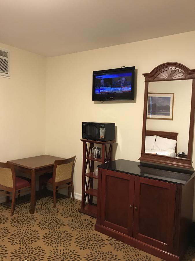Waterbury Big Apple Motel Eksteriør billede